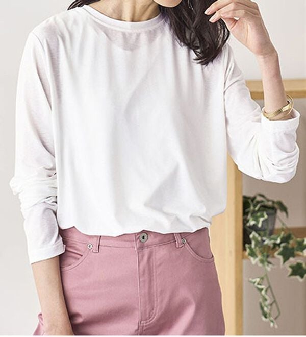 BELLUNA（ベルーナ）の「透けすぎない！シアー素材クルーネックプルオーバー（カットソー）」｜詳細画像