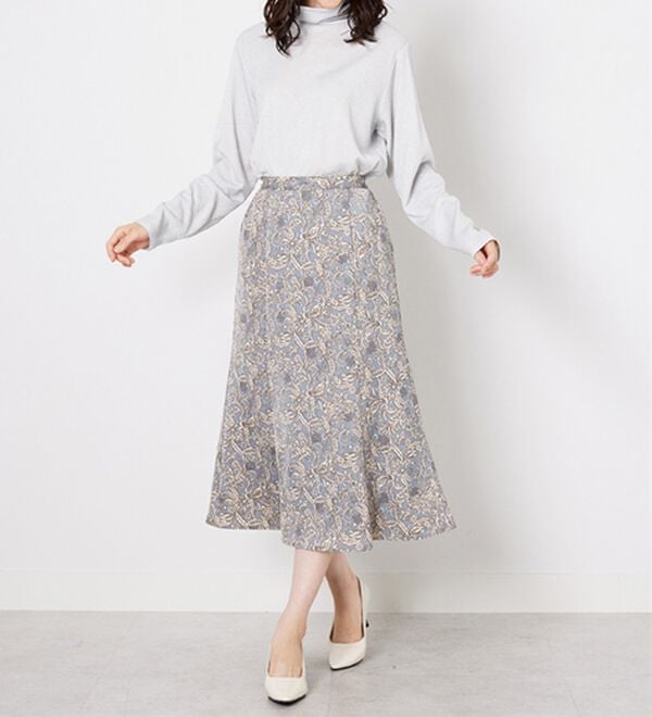 BELLUNA（ベルーナ）の「艶やかプリント切替フレアースカート（ロングスカート）」｜詳細画像