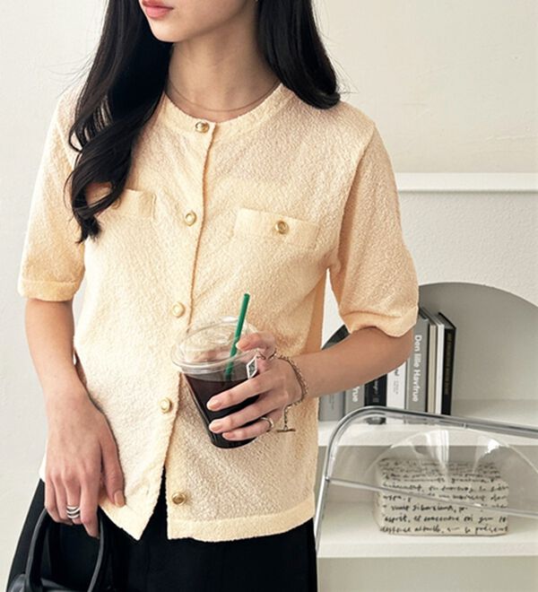 GeeRA（ジーラ）の「ゴールドボタンニットカーデ（ニットカーディガン）」｜詳細画像