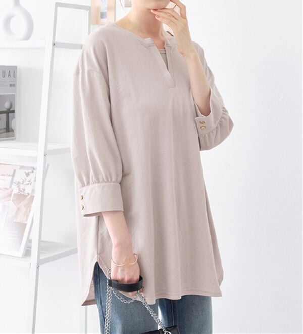 alotta（アロッタ）の「【接触冷感】６分袖衿フェイク裾ラウンドチュニック（チュニック）」｜詳細画像