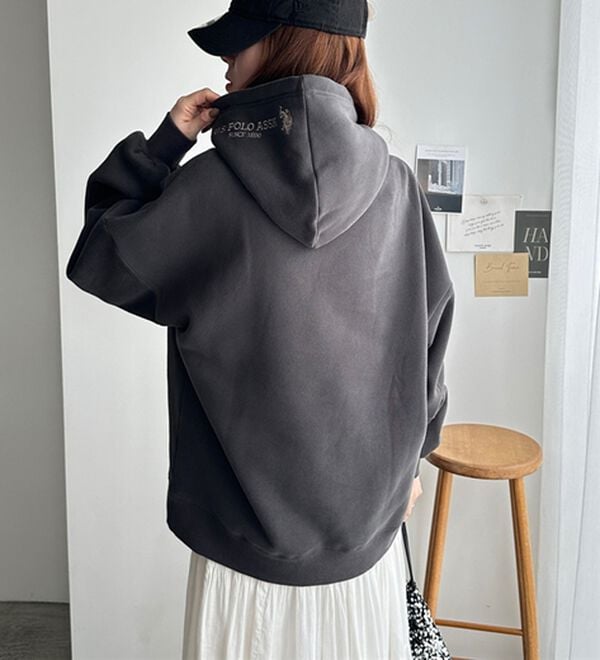 GeeRA（ジーラ）の「【U.S. POLO ASSN.】フード刺繍裏起毛パーカー（パーカー）」｜詳細画像