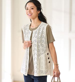 BELLUNA（ベルーナ）の「一枚羽織るだけ！レースボタン使いベスト（ベスト）」｜詳細画像