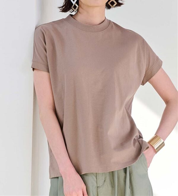 RANAN（ラナン）の「【選べる袖丈】ひんやり！＜BC＞綿100％プチハイネックＴシャツ（カットソー）」｜モカ（半袖）
