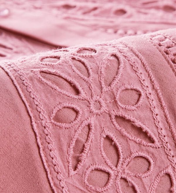 BELLUNA（ベルーナ）の「花柄レースピンタックシャツチュニック（チュニック）」｜詳細画像