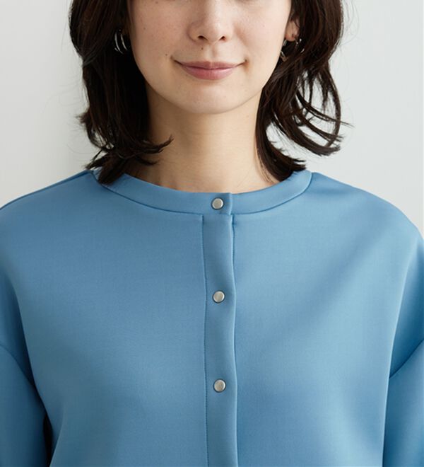 BELLUNA（ベルーナ）の「きれい見えスナップボタンカーディガン（ニットカーディガン）」｜詳細画像