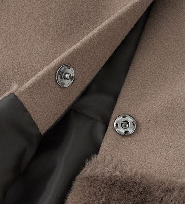 RANAN（ラナン）の「ペプラムファー切替コート（ハーフコート）」｜詳細画像