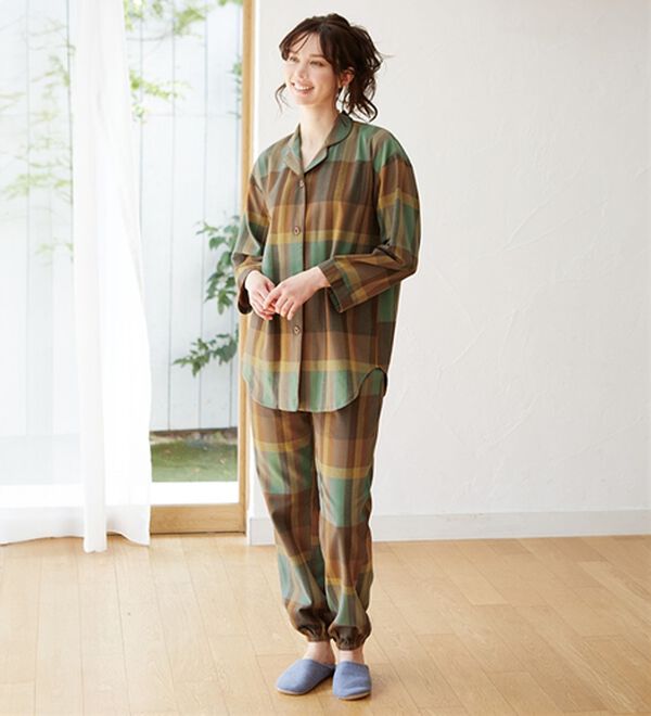 LAVIENNE（ラヴィエンヌ）の「綿１００％ふんわり柔か微起毛パジャマ（パジャマ・ルームウェア）」｜詳細画像