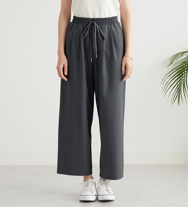 BELLUNA（ベルーナ）の「【嬉しい機能付き！】とろみ素材ドロスト使いワイドパンツ（ワイドパンツ・ガウチョ）」｜詳細画像