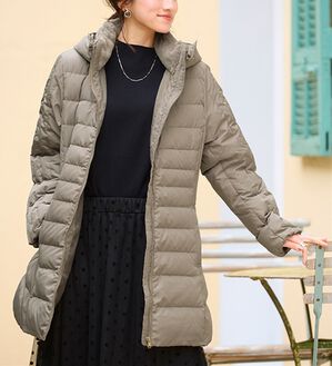 BELLUNA（ベルーナ）の「細見え！フレンチダウン使いロング丈コート（ロングコート）」｜ライトグレー