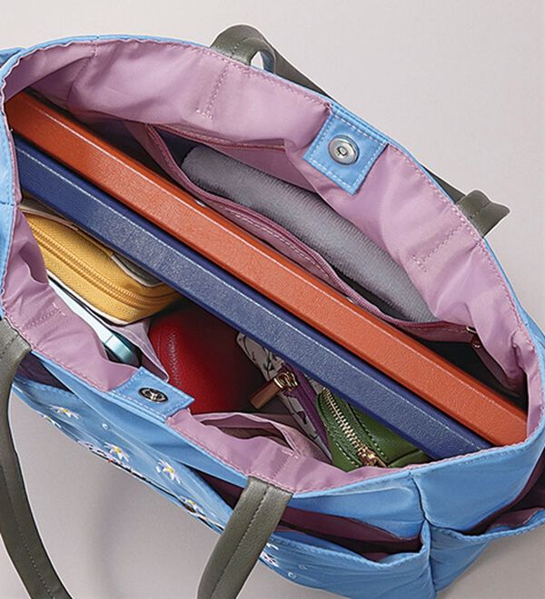 BELLUNA（ベルーナ）の「Ａ４対応！ポケットいっぱい刺繍トート（トートバッグ）」｜詳細画像