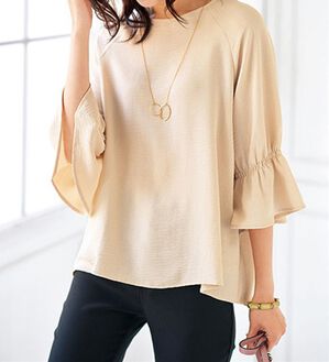 BELLUNA（ベルーナ）の「ドビー素材フリル袖ブラウス（ブラウス）」｜トープ