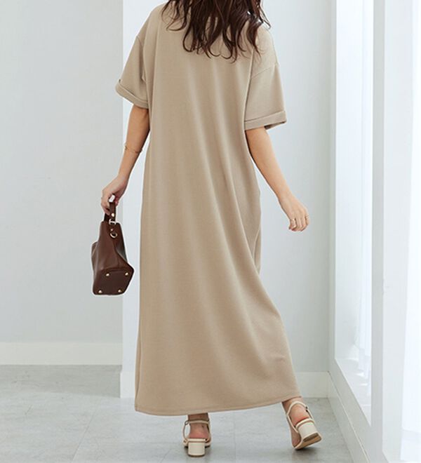 GeeRA（ジーラ）の「【ひんやり/着痩せ】ハーフジップ大人Ｔシャツワンピース（カットソーワンピース）」｜詳細画像