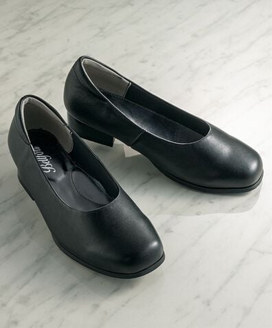 BELLUNA（ベルーナ）の「選べるワイズ牛革プレーンパンプス（パンプス）」
