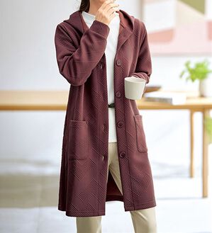 BELLUNA（ベルーナ）の「幾何柄ジャカード素材フードカーディガン（その他カーディガン）」｜ワイン