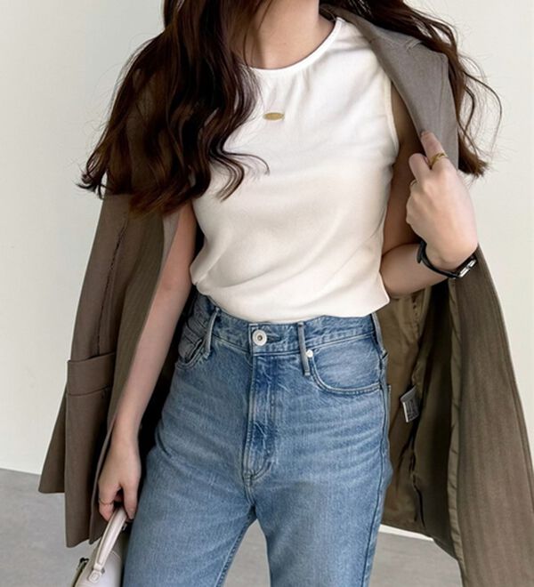 GeeRA（ジーラ）の「ロゴプレートデザインタンクトップ（タンクトップ・キャミソール）」｜詳細画像