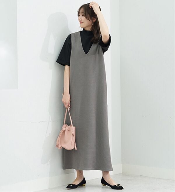 BELLUNA（ベルーナ）の「シュッと体型カバー！－３ｋｇ見えポコポコエンボス素材ジャンパースカート（ジャンパースカート）」｜詳細画像