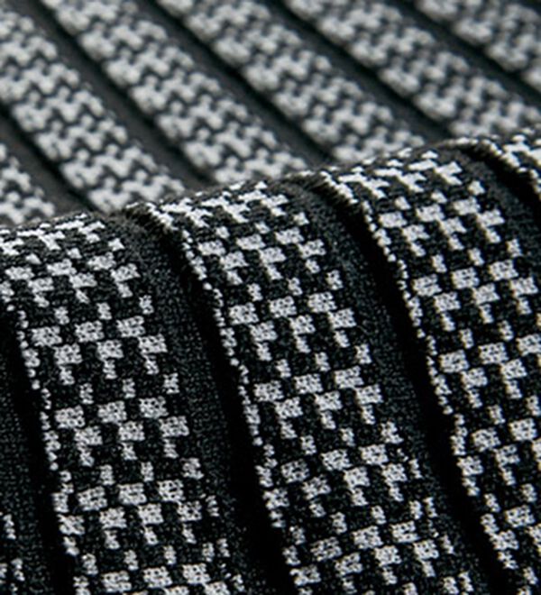 BELLUNA（ベルーナ）の「幾何柄ジャカードニットセットアップ（セットアップ）」｜詳細画像