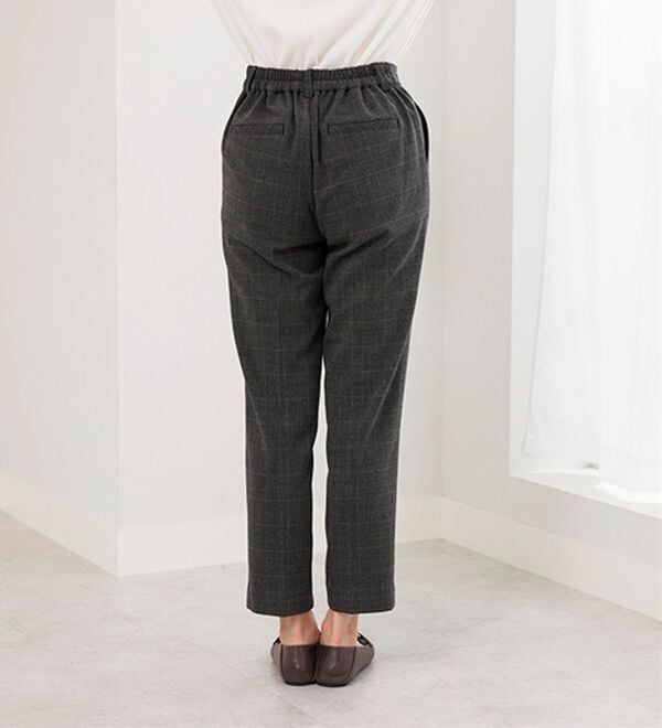 BELLUNA（ベルーナ）の「サマ見え(スーパーウォーム)ウール調素材美脚テーパードパンツ（テーパードパンツ）」｜詳細画像