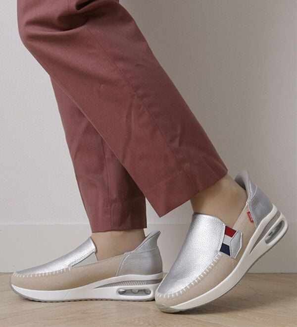 BELLUNA（ベルーナ）の「＜ＥＤＷＩＮ＞さっと履ける！牛床革エアソールスリッポン（スリッポン）」｜詳細画像