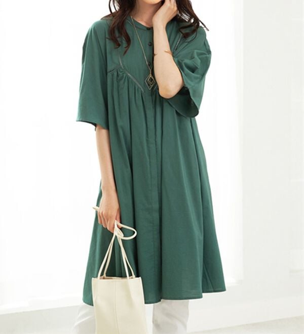 BELLUNA（ベルーナ）の「レース使いフレアーシルエットワンピース（チュニックワンピース）」｜詳細画像