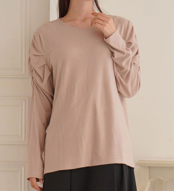 A HAPPY MARILYN（アハッピーマリリン）の「【Ｌ～６Ｌ】【ＭａｒｉｌｙｎＳｗｅｅｔ】体型別フェミニン パフスリーブカットソープルオーバー（カットソー）」｜グレージュ