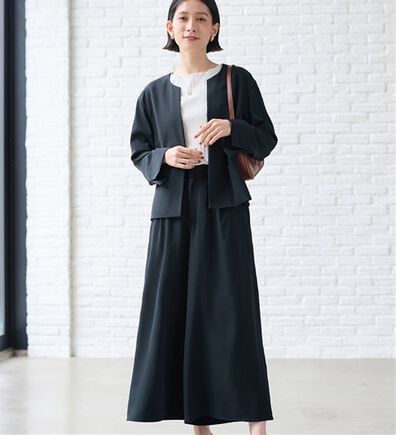 Viola e Viola（ヴィオラ エ ヴィオラ）の「洗える！多機能２点セットアップ＜Ｍ～５Ｌ＞（パンツスーツ）」