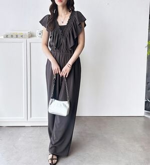 GeeRA（ジーラ）の「マルチＷＡＹフリルサロペット（オールインワン）」｜チャコール