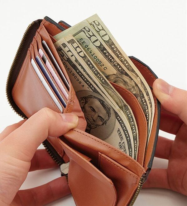 「＜ゴールデンベア＞アウトポケットシャドー折り財布（メンズ財布・パスケース）」｜詳細画像