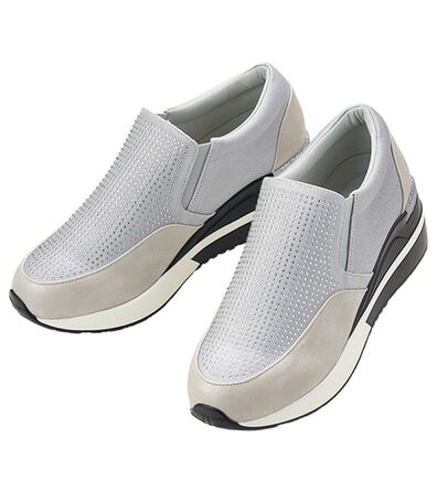 ルフラン（ルフラン）の「きれいめコーデにも合う４Ｅきらめきヒールアップスニーカー（スニーカー）」