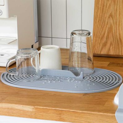 iellio（イエリオ）の「＜ＤＡＩＬＹＬＩＫＥ＞シリコン水切りマット（水まわり用品）」