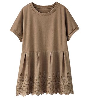 BELLUNA（ベルーナ）の「裾刺しゅうデザインプルオーバー（カットソー）」｜モカ