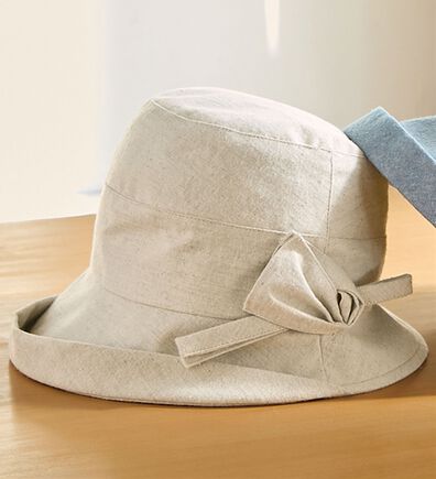 BELLUNA（ベルーナ）の「日差しを防いでムレにくい！綿１００％小顔魅せクロッシェ（帽子）」