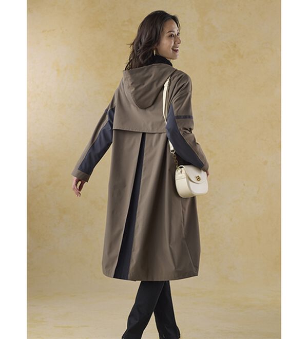 BELLUNA（ベルーナ）の「メモリー調素材配色切替デザインコート（ロングコート）」｜詳細画像