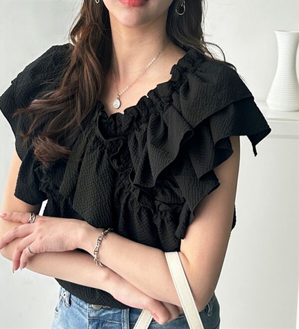 GeeRA（ジーラ）の「クロスフリルサッカーブラウス（ブラウス）」｜詳細画像