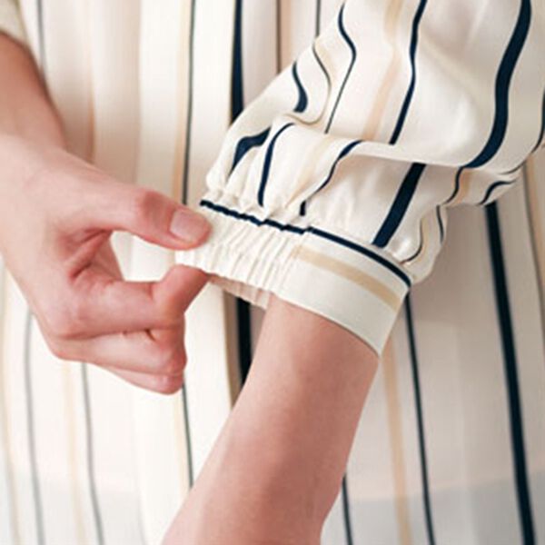 BELLUNA（ベルーナ）の「すぽっと楽ちんプリントブラウス（ブラウス）」｜詳細画像