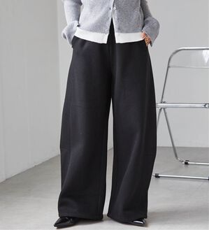 RANAN（ラナン）の「裏起毛カーブスウェットパンツ（その他パンツ）」｜ブラック