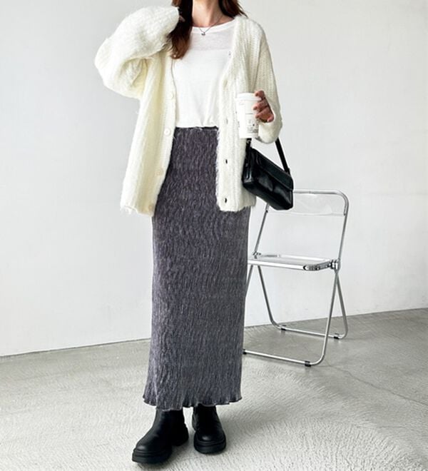 GeeRA（ジーラ）の「すっきり見え！ベロアプリーツロングスカート（ロングスカート）」｜詳細画像
