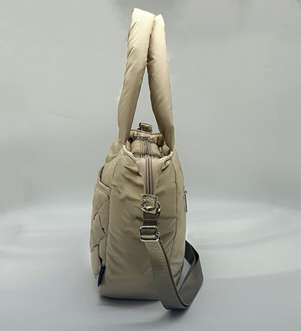 BELLUNA（ベルーナ）の「メッシュデザイン軽量２ＷＡＹ手提げ（ハンドバッグ）」｜詳細画像