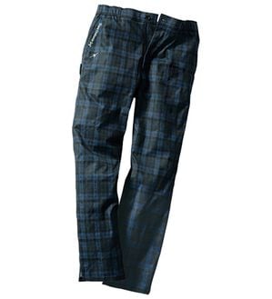 「＜トランスコンチネンツ＞お洒落なチェック柄ゴルフパンツ（メンズフルレングスパンツ）」｜ブルー