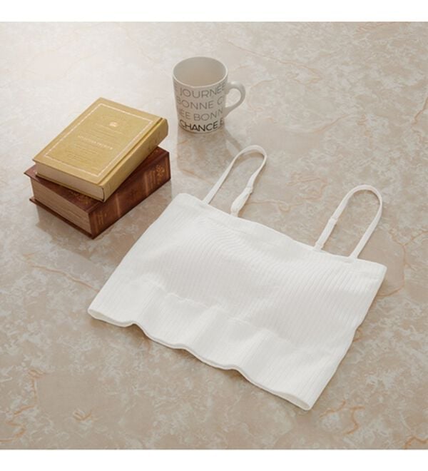 YU'NOW（ユナウ）の「カップ付ショート丈チューブキャミ（ブラトップ・カップ付きインナー）」｜詳細画像