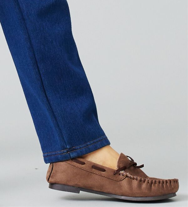 BELLUNA（ベルーナ）の「裏ベロアストレッチ素材レギンスパンツ（フルレングスパンツ）」｜詳細画像