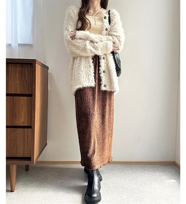 GeeRA（ジーラ）の「すっきり見え！ベロアプリーツロングスカート（ロングスカート）」｜詳細画像