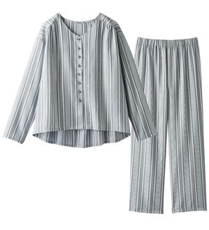 YU'NOW（ユナウ）の「レーヨンブレンド先染めパジャマセット（パジャマ・ルームウェア）」｜チャコールグレー系ストライプ柄