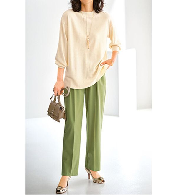 BELLUNA（ベルーナ）の「ボタン使いウエスト調節テーパードパンツ（テーパードパンツ）」｜詳細画像