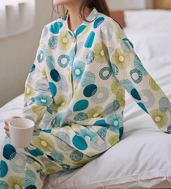 LAVIENNE（ラヴィエンヌ）の「綿入りキルトパジャマ（パジャマ・ルームウェア）」｜詳細画像