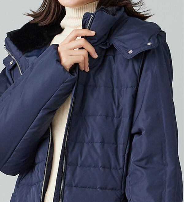 BELLUNA（ベルーナ）の「フレンチダウン使い細見えキルト切替ロングコート（ロングコート）」｜詳細画像