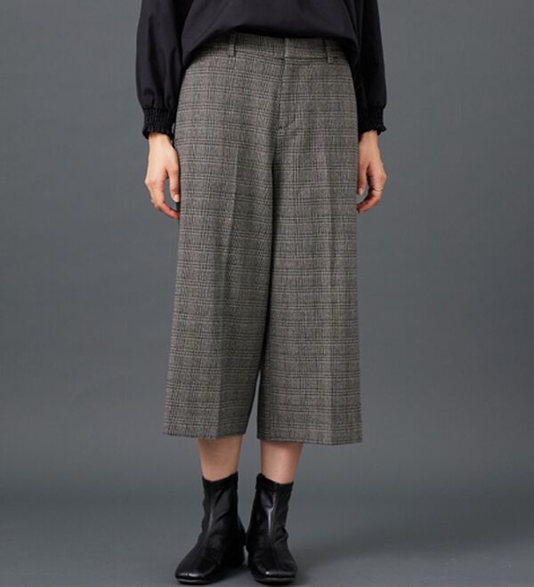 BELLUNA（ベルーナ）の「サマ見え（スーパーウォーム）ウール調センタープレスクロップドパンツ（クロップドパンツ）」｜詳細画像