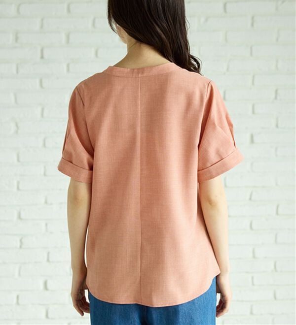 BELLUNA（ベルーナ）の「麻調合繊パール付タックデザインブラウス（ブラウス）」｜詳細画像