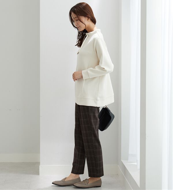 BELLUNA（ベルーナ）の「サマ見え(スーパーウォーム)ウール調素材美脚テーパードパンツ（テーパードパンツ）」｜詳細画像