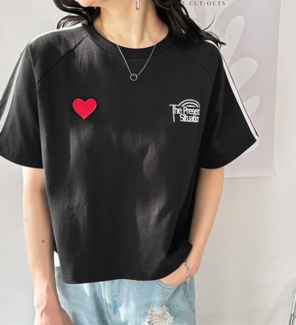 GeeRA（ジーラ）の「ハート刺しゅうラインＴシャツ（カットソー）」｜詳細画像